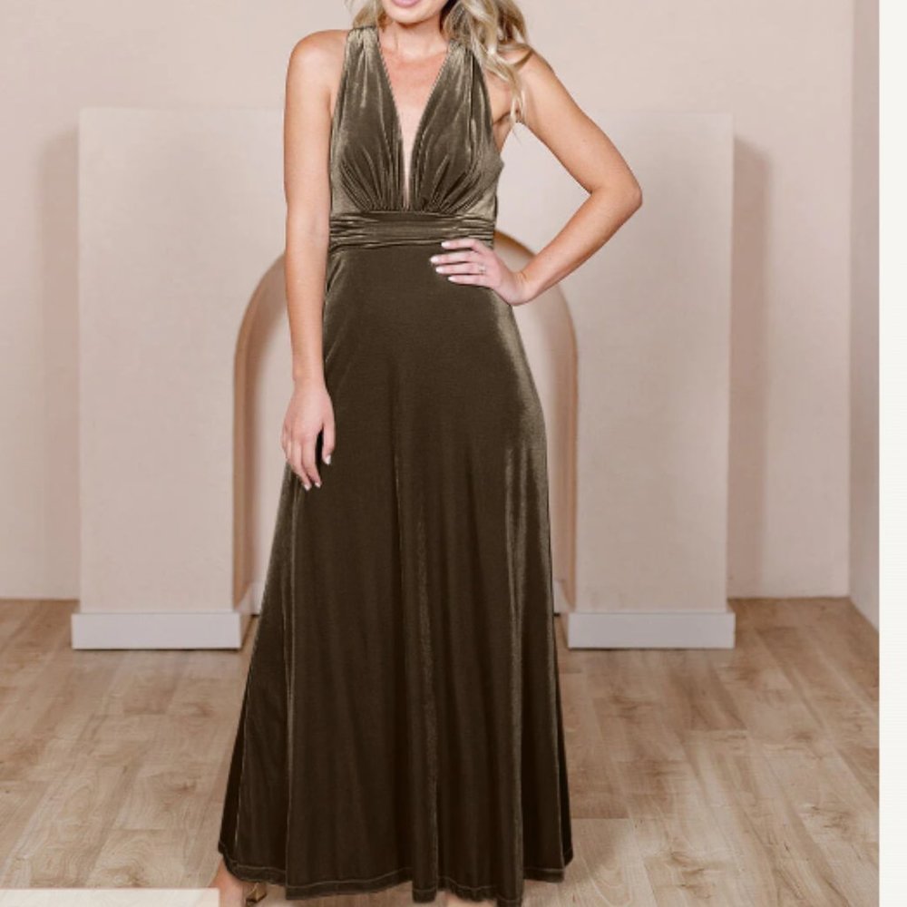 Revelry Dress Womens Medium Dylan Velvet Dusty Olive Wedding Evening Wear